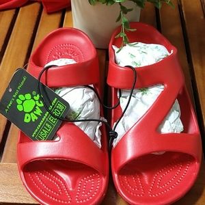 DAWGS Brand new! Beach sandles